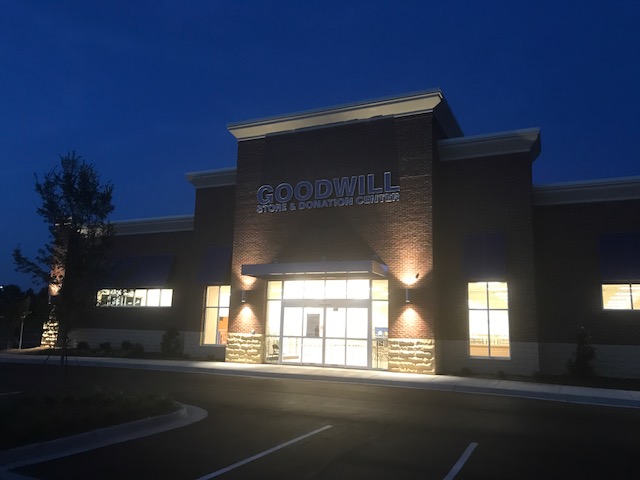Picture of front entrance of Goodwill Store